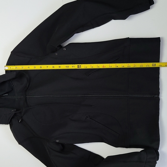 Lululemon Black Softshell Silverescent Jacket Thumbholes Removable Hood Size 8 - Picture 13 of 15